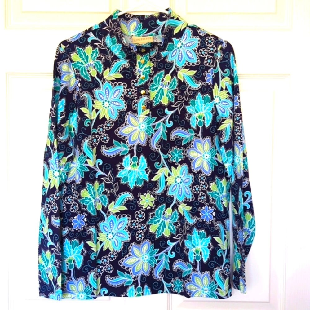 NWT Appleseeds Pullover Long Sleeve Floral Top Size Medium